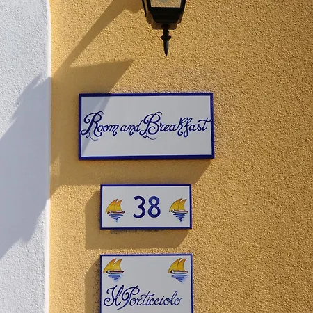 Il Porticciolo Di Amalfi