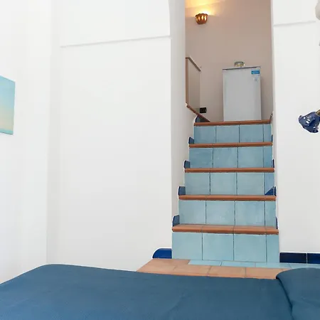 Il Porticciolo Di Alojamento de Acomodação e Pequeno-almoço 3*